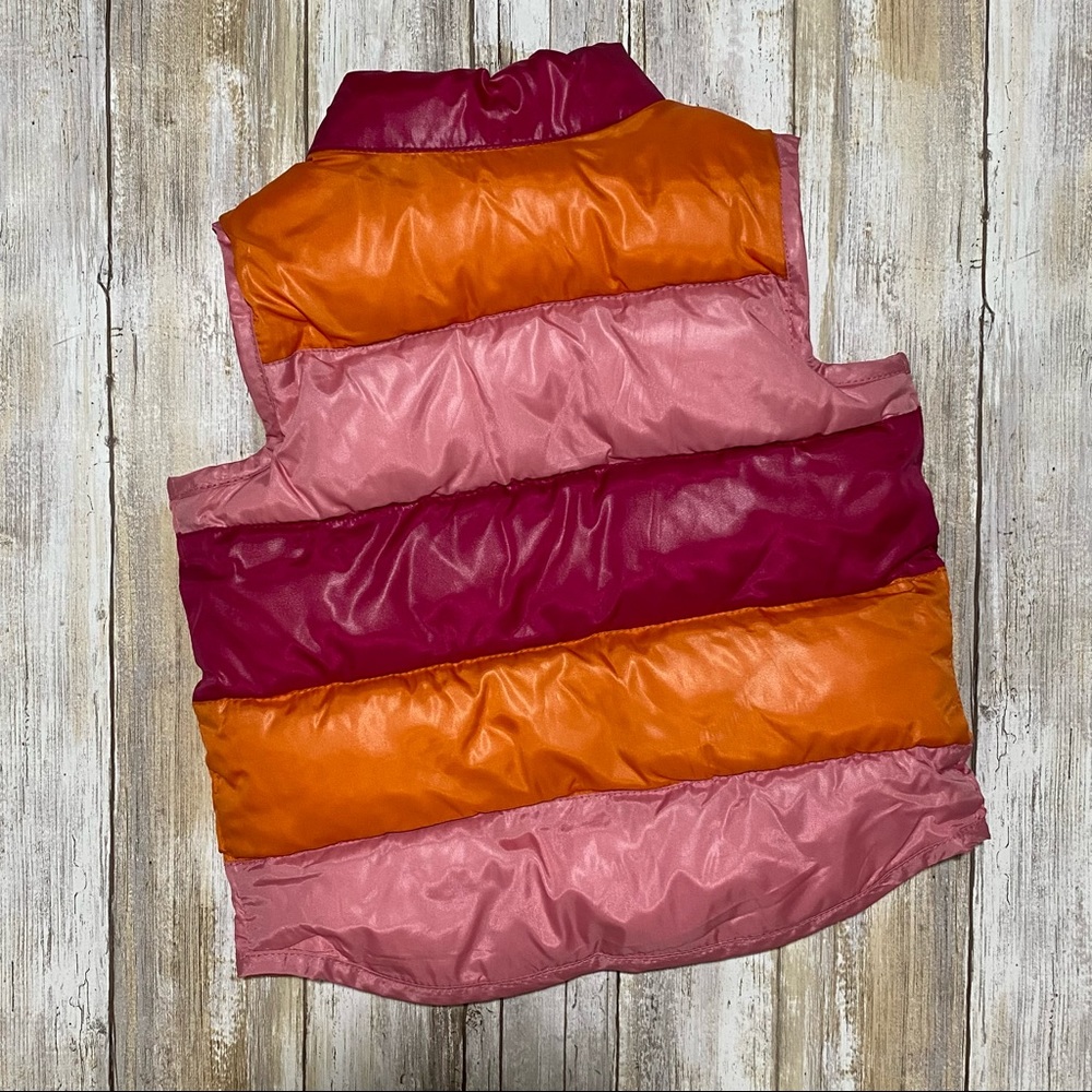 OLD NAVY Reversible Puffer Vest - Picture 4 of 5